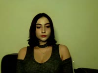 Hey my bad boy, im Kayla. I like when man tease me and drive me crazy.