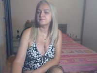 I am a hot and sensual mature lady always in the mood to get naughty with you on cam