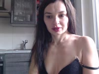 i like sex and kisses/ i am hot pretty and wet girl/ we can have a lot fun together/ i have big toys for sqwirt and anal