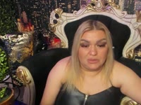 15 years experienced, professional in the execution of any fetish of any kind. If you are not a real and humble slave stay away from this room