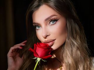 naked girl with webcam fingering Alessia
