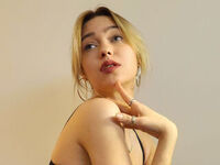 cam girl photo AlysiaBennet