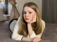 web cam show LilianHoward