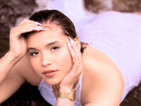 camgirl showing tits SusieJohns