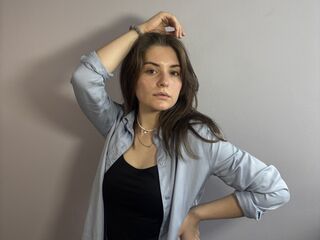 camslut naked BiancaBraham