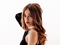 free live chatroom EmilliaFox