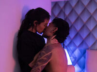 adult cam show MiaAndAaron