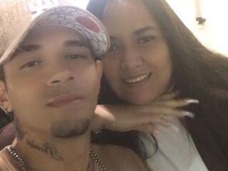 couple topless YobanaReina