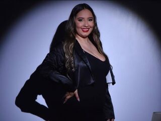 babe AbellaRaider