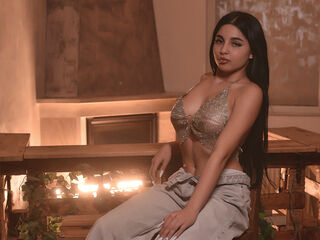 girl shaving pussy AishaObsession