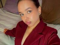 camslut showing tits AlisaSteele