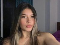 naked cam girl masturbating with sextoy AmberCantillo