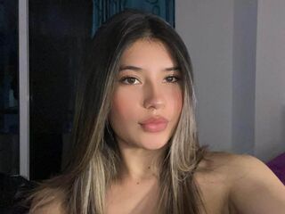camgirl playing with dildo AmberEstrada