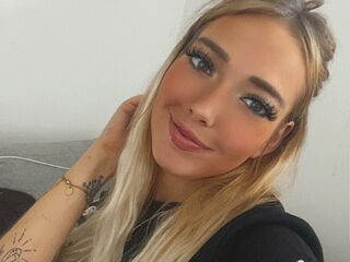 cam slut picture AmyNoe