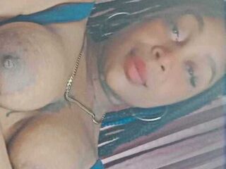 cam girl showing pussy AndreTower