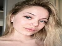 topless camgirl AnnaWernick