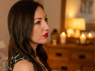 camgirl fingering shaved pussy ArishaElara