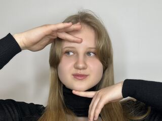 naked girl with webcam fingering pussy ArmindaMerry