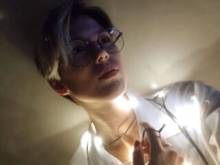 camgirl webcam AureliaRavens
