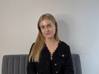 girl webcamsex BellaMonson