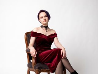 naked girl with webcam masturbating with sextoy BillieColeson