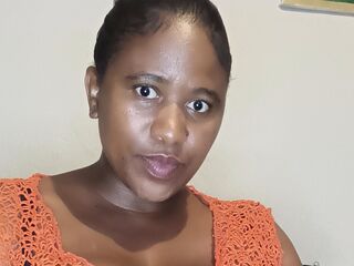 naked camgirl picture BuhleSmith