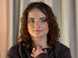 naked camgirl masturbating with dildo CelindaRushlow