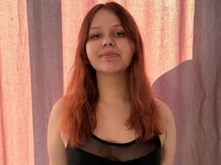 camgirl masturbating with sex toy ChelseaAve