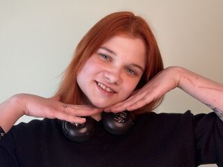camgirl masturbating with sextoy ChiaPreuitt