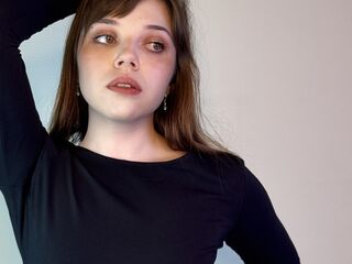 naked camgirl masturbating ChrissyHolgerson