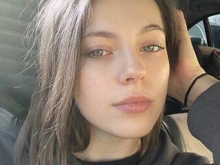 camgirl playing with sex toy ClarettaZinno