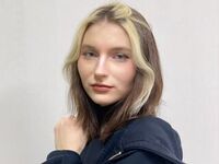 hot cam girl spreading pussy CwenDodgson