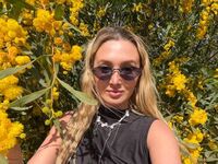 camgirl picture DelaineClowerd