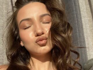 fingering cam girl DinaSweeny