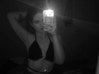 adult live web cam DoloresHuesing