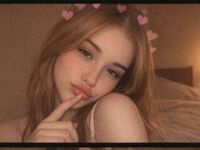 naked girl with webcam masturbating ElaraWinslow