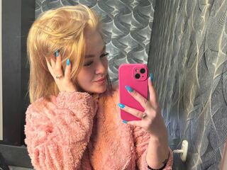adult cam show ElizabethCamaro