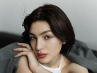 sexy webcamgirl picture ElvieTorbett