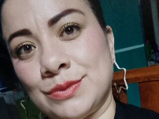 cam whore livesex EmilyTempation