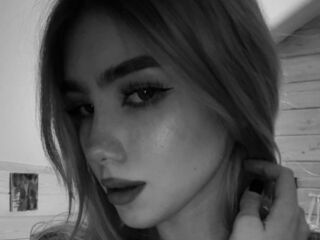 cam girl showing pussy EmmaBlond