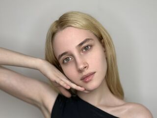 cam girl playing with dildo EmmaHurriet