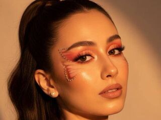 camwhore masturbating with dildo EpifaniaDubuc