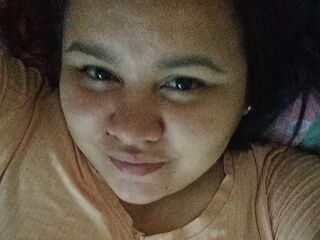 naughty camgirl fingering shaved pussy Erikita