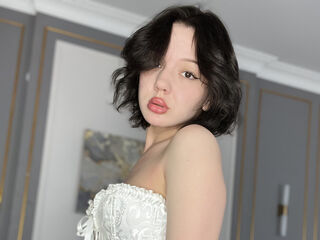 closeup webcam EvelinWood