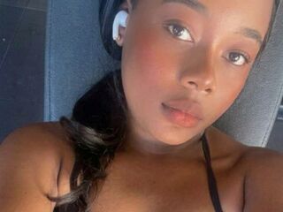 chat room cam GrasyBenty