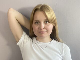 nude camgirl pic HolliSom