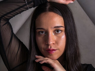 chat room webcam picture IrysMontiel