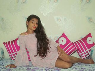 camslut spreading pussy JaneSingh