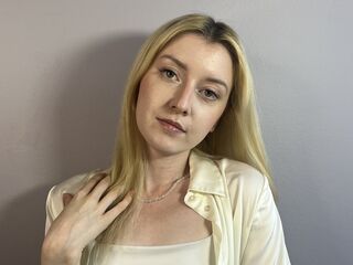 free live chart room JeanneHolmes