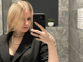flirt chat room JenaeMcquillen